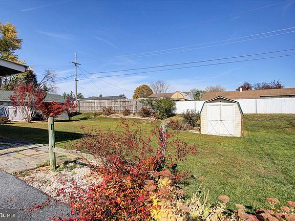 4th image of 117 Lincoln Dr