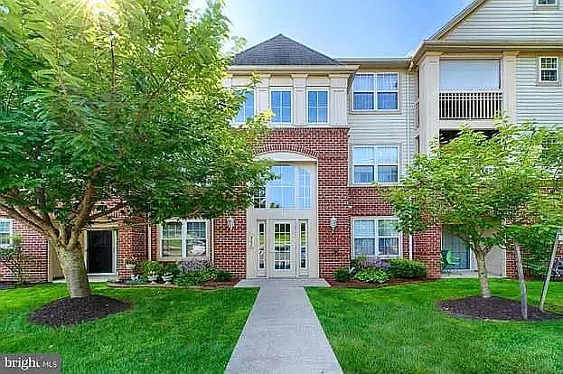 307 Tall Pines Ct #L