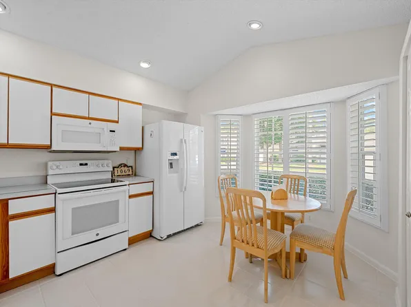 1069 Aviary Road, Wellington, FL 33414