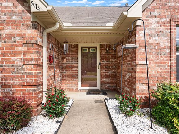 4th image of 5914 Ingleside Dr