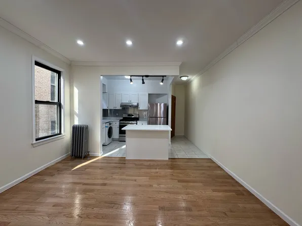 51-17 Skillman Avenue image 2 of 8