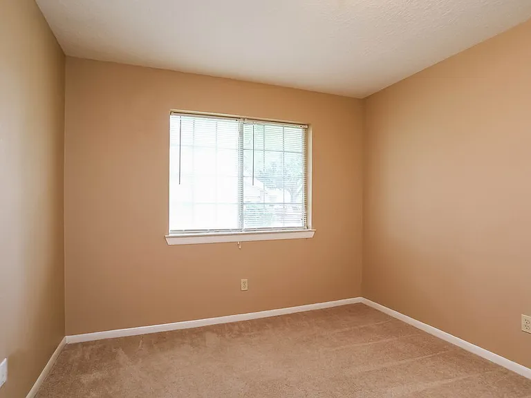 19311 Cypress Bay Dr — Photo 12