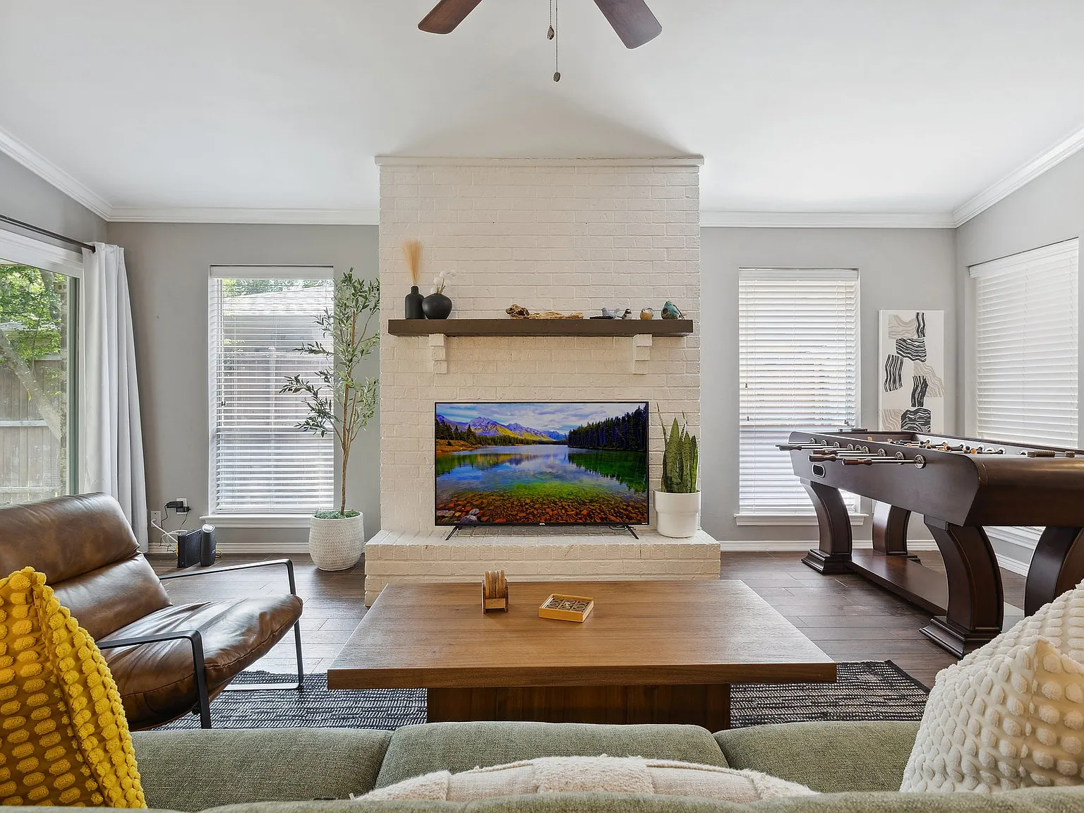 3 bed, 1585 sqft, $3,400 — Photo 3