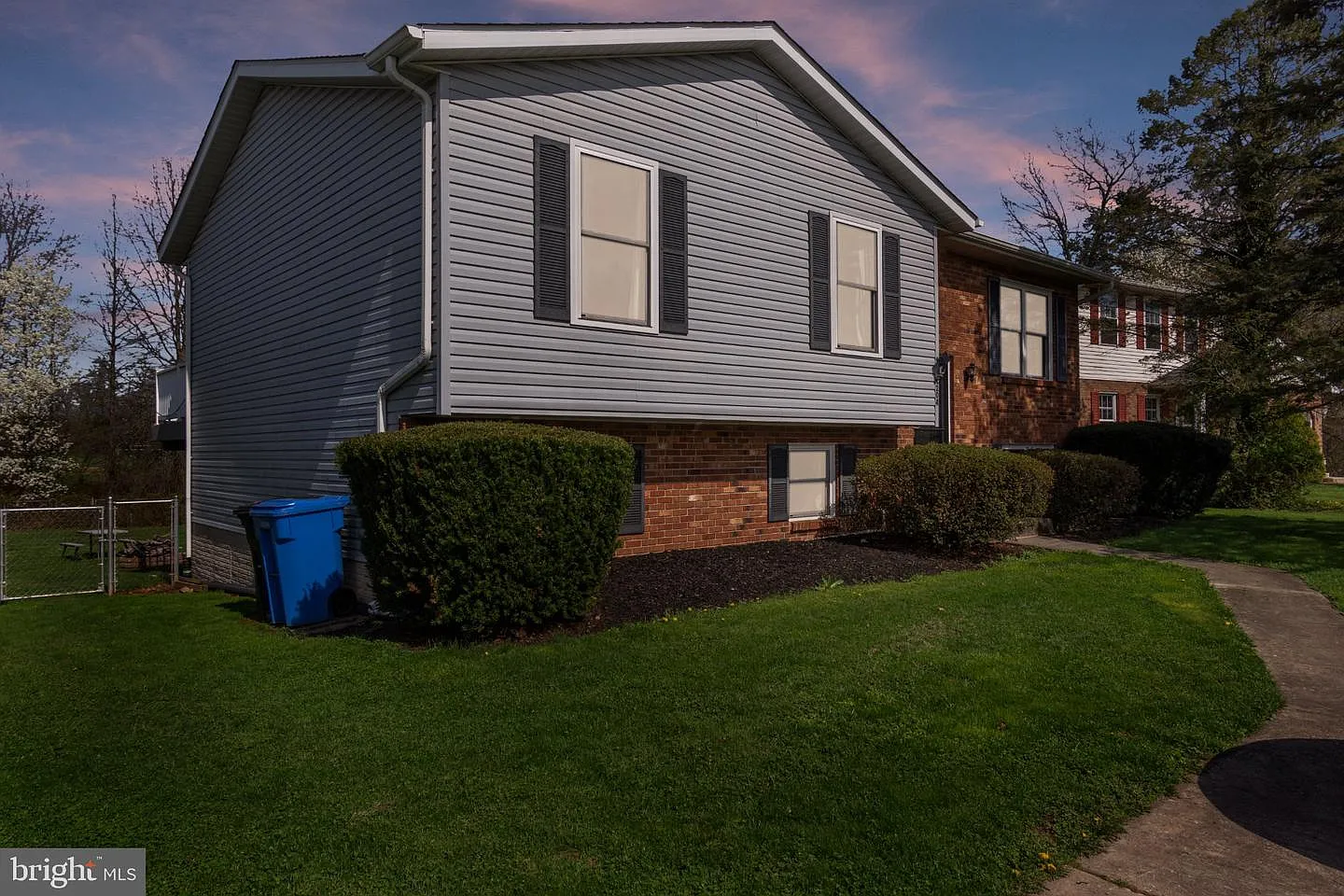 204 Grand Dr photo 1