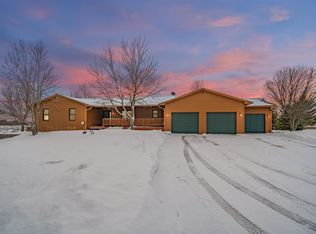 47963 Wildflower Pl, Harrisburg, SD 57032