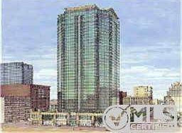 2nd image of 500 Throckmorton St APT 712