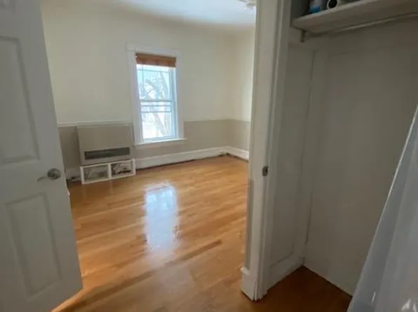 147 Loomis St #9, Burlington, VT 05401