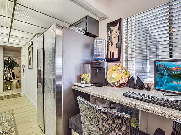 5th image of 730 S Royal Crest Cir Unit 411