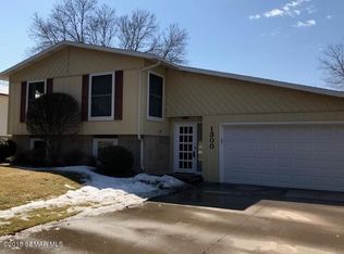 1300 Sunset Dr, Saint Charles, MN 55972