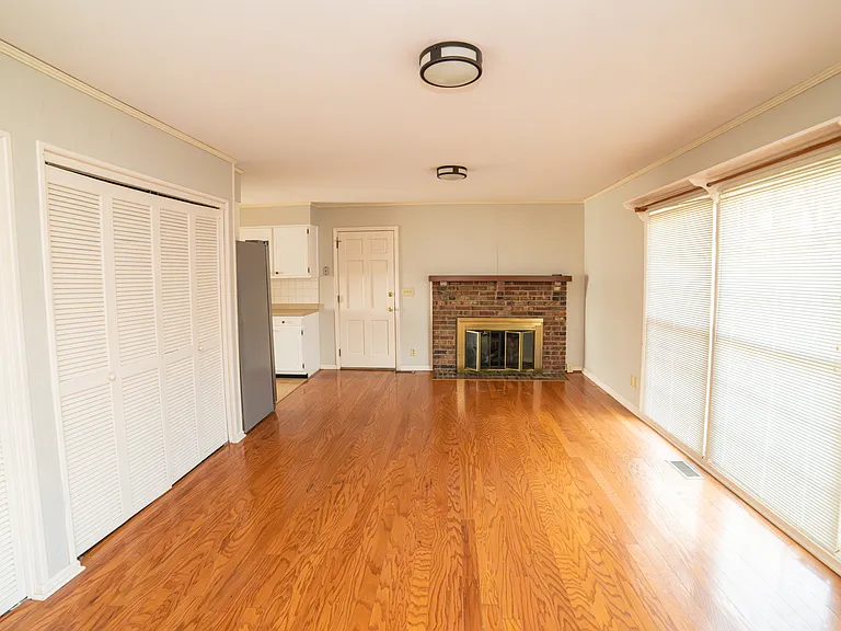 2041 Louita Ave — Photo 3