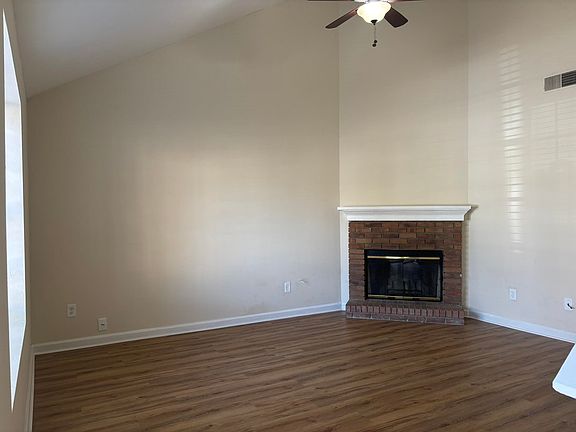 4th image of 2937 Richview Park Cir S