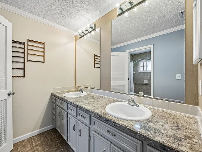 995 Alcala Dr — Photo 10