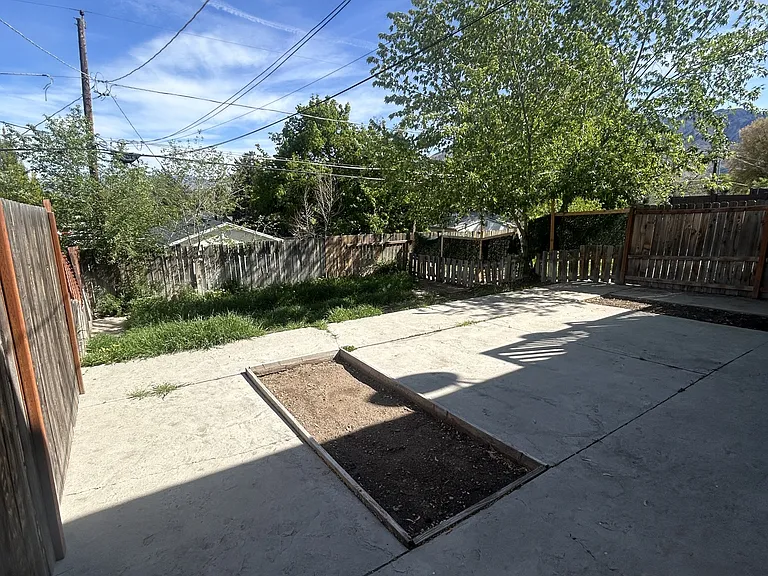 1719 E Fort Union Blvd — Photo 24