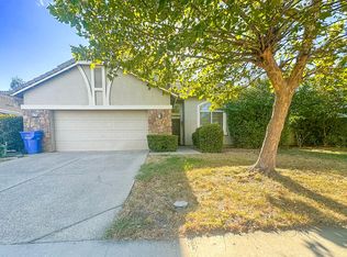 9630 McKenna Dr, Elk Grove, CA 95757