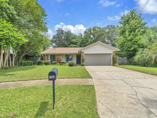 703 Osage Dr, Fort Walton Beach, FL 32547