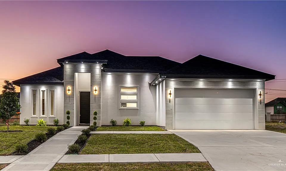 2804 Magnolia Dr E