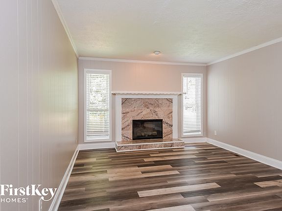 4th image of 3830 Manor House Dr