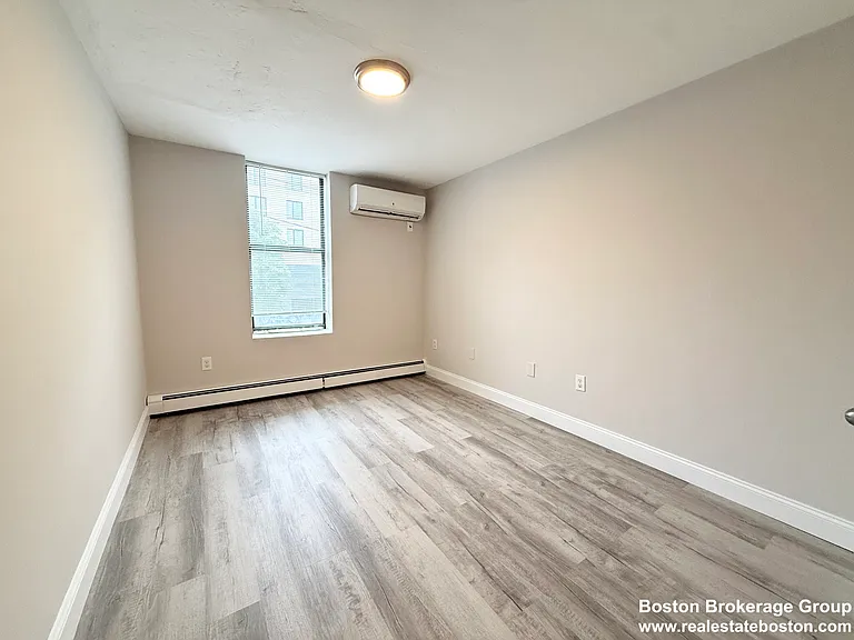 15 Ruggles St #3 — Photo 6