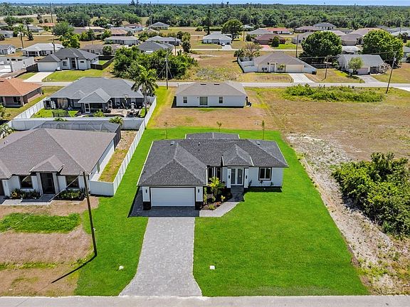 2nd image of 2203 NE 22nd Ave