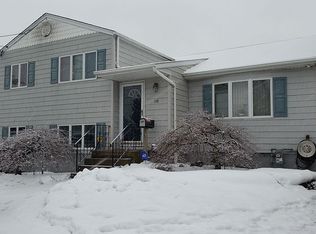 110 Udall Rd, West Islip, NY 11795