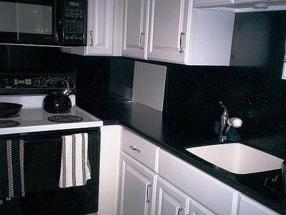 4th image of 397 Windsor #Q-3970