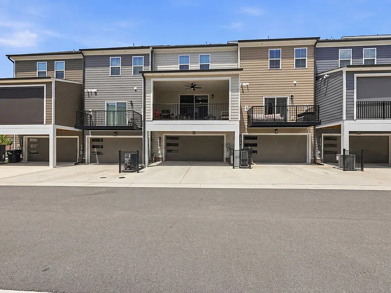 15924 Misty Blue Aly — Photo 22