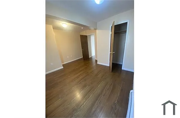 Building Photo - 377 Brooks St #2