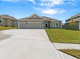 11007 N Bristol Ave, Kansas City, MO 64156