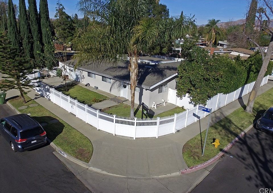 2nd image of 19401 Arminta St