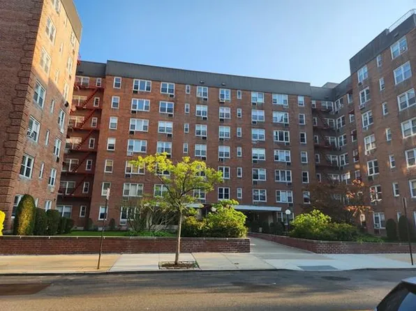 3 Sadore Lane #3H, Yonkers, NY 10710