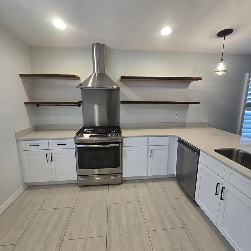 2 bed, 1300 sqft, $3,300 — Photo 2