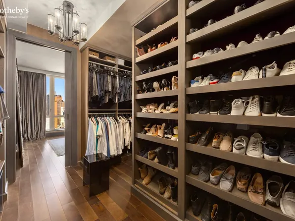 401 East 60th Street image 7 of 10