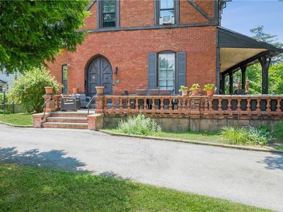 34 Clinton Avenue, Dobbs Ferry, NY, 10522