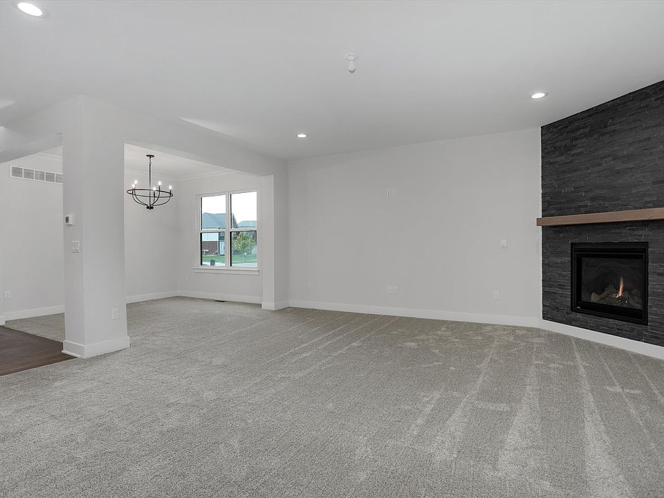 359 Amelia Cir, photo 12