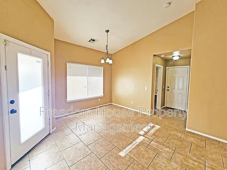3680 Ravine Ave — Photo 5