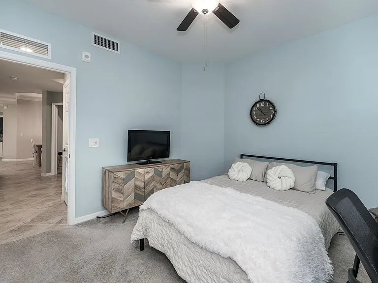 14061 Heritage Landing Blvd #411 — Photo 20