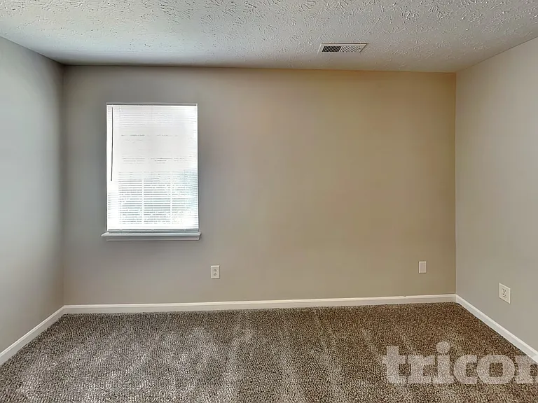 1102 Central Park Blvd N — Photo 7