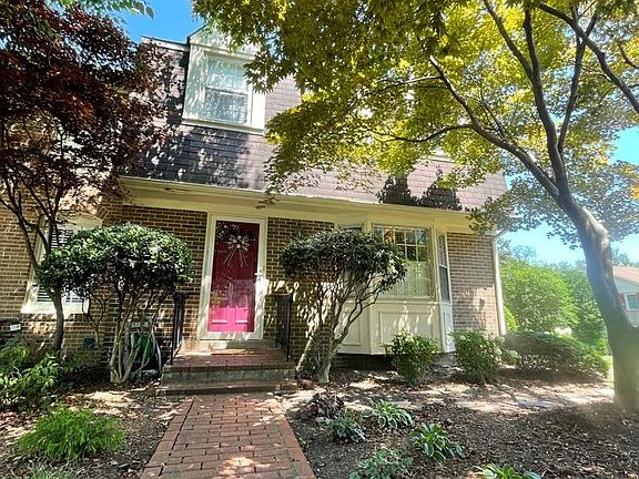 4th image of 8245 Doctor Craik Ct