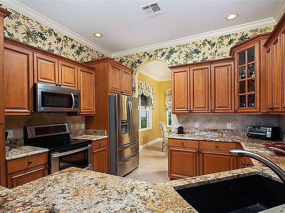5th image of 5941 Paradise Cir #1-4