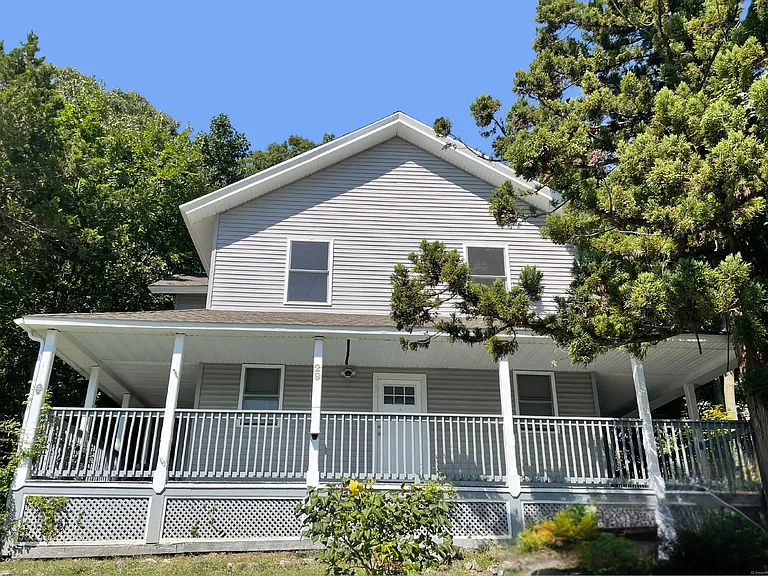 29 Session St #2B — Photo 11