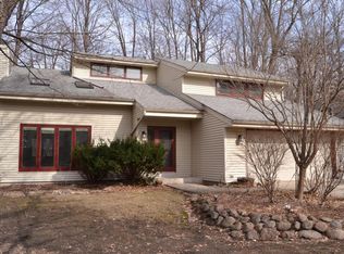 16080 W Armour Ave, New Berlin, WI 53151