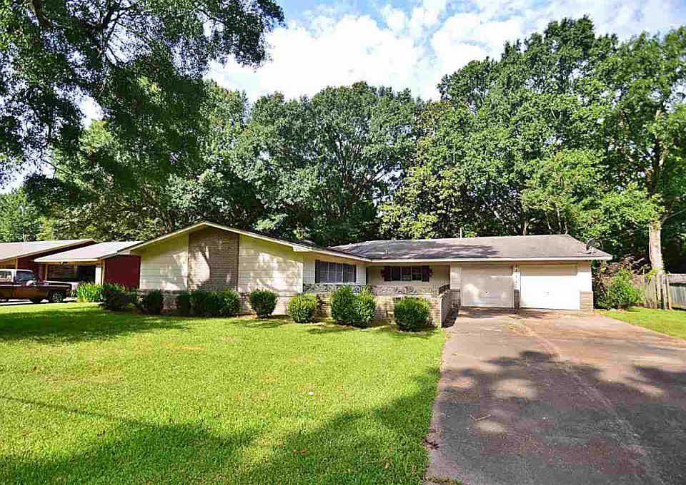 1st image of 1315 Wooddell Dr