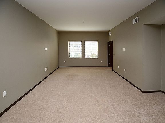 4th image of 1501 Jackson St #404