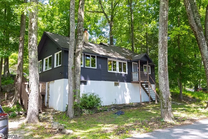 19 Lonaconing Rd