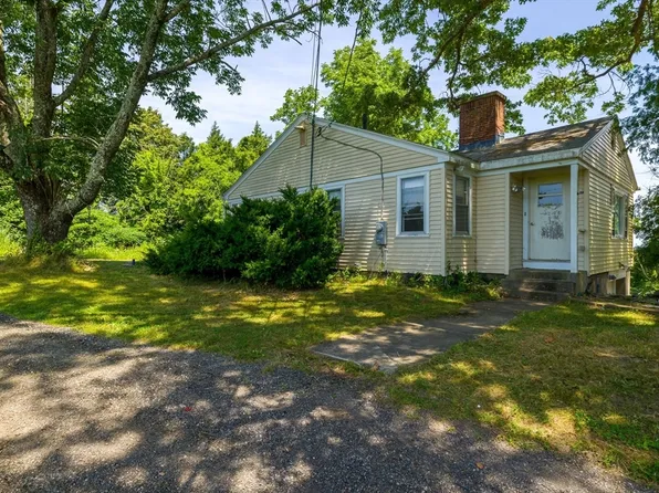 12 L Turner Dr, Charlton, MA 01507