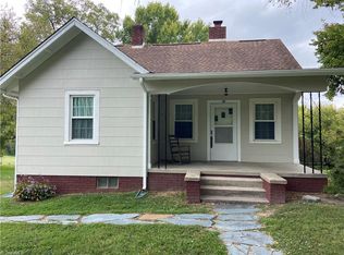 180 Maple Dr, Mount Airy, NC 27030