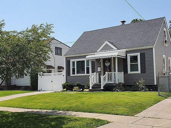 2nd image of 386 Ideal St