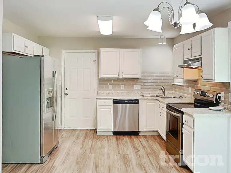 7198 Oxford Bluff Dr — Photo 5