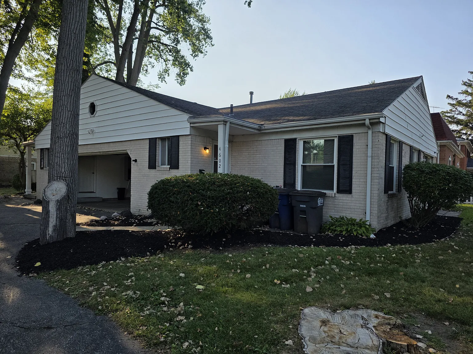 3 bed, 1027 sqft, $1,400 — Photo 1