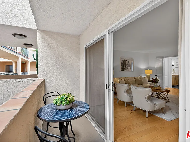 914 Lincoln Blvd #207 — Photo 21